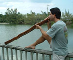 [Didgeridoo]